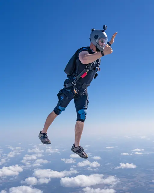 Flying in M87 gear